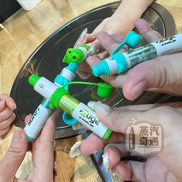 越南ZUGE E-inhaler草本電子鼻通聚會上使用實拍展示